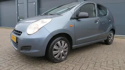 Grijs (metallic) Gebruikt 2010 Suzuki Alto Comfort Hatchback | € 2.950 (Eerlijke prijs)