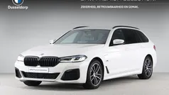 Wit Gebruikt 2022 BMW 530e Comfort Edition Stationwagen | € 43.950 (Eerlijke prijs)