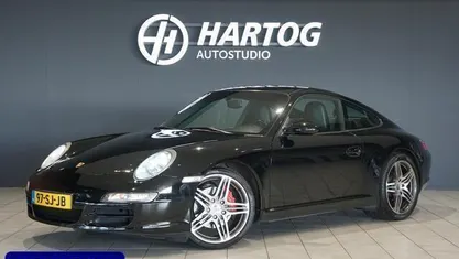 Zwart Gebruikt 2006 Porsche 911 Carrera Coupé | € 39.850 (Eerlijke prijs)