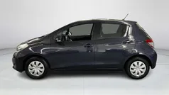 Blauw Gebruikt 2013 Toyota Yaris Hatchback | € 7.950 (Eerlijke prijs)