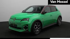 Groen Gebruikt 2024 Renault R5 Komfort Hatchback | € 30.940 (Goede deal)