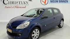 Gebruikt 2007 Renault Clio II Extreme Hatchback | € 2.499 (Eerlijke prijs)