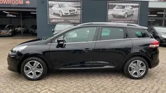 Zwart, metallic lak Gebruikt 2015 Renault Clio GrandTour Night&Day Stationwagen | € 7.995 (Eerlijke prijs)