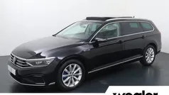 Zwart Gebruikt 2020 VW Passat Business Stationwagen | € 26.940 (Eerlijke prijs)