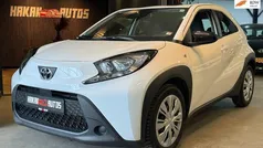 Gebruikt 2022 Toyota Aygo Play Hatchback | € 16.495 (Eerlijke prijs)