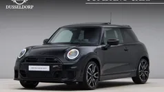 Grijs, metallic lak Gebruikt 2024 Mini John Cooper Works Hatchback | € 31.950 (Super prijs)