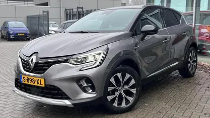 Grijs Occasion 2023 Renault Captur Techno SUV | € 20.740 (Goede deal)