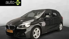 Zwart Gebruikt 2016 BMW 220 M Sport Stationwagen | € 14.900 (Eerlijke prijs)