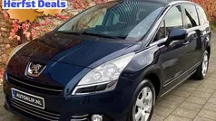 Blauw Gebruikt 2011 Peugeot 5008 MPV | € 2.445 (Eerlijke prijs)