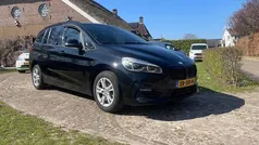 Zwart Gebruikt 2019 BMW 218 Executive Stationwagen | € 22.950 (Eerlijke prijs)