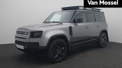 Grijs Gebruikt 2024 Land Rover Defender Black Edition SUV | € 78.440 (Eerlijke prijs)