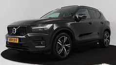 Zwart Gebruikt 2021 Volvo XC40 R-Design SUV | € 30.445 (Eerlijke prijs)