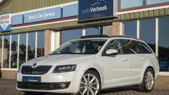 Wit Gebruikt 2017 Skoda Octavia Business Line Stationwagen | € 14.990 (Eerlijke prijs)