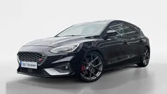 Zwart Gebruikt 2019 Ford Focus ST Hatchback | € 29.945 (Eerlijke prijs)