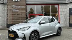 Gebruikt 2021 Toyota Yaris Hybrid Hatchback | € 18.400 (Eerlijke prijs)