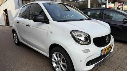Wit Gebruikt 2018 Smart ForFour Hatchback | € 5.999 (Super prijs)