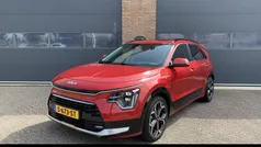 Rood Gebruikt 2023 Kia Niro SUV | € 29.995 (Eerlijke prijs)