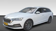 Wit Gebruikt 2021 Skoda Octavia Business Line Stationwagen | € 18.930 (Eerlijke prijs)