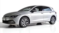 Grijs Gebruikt 2022 VW Golf VIII Hatchback | € 25.740 (Eerlijke prijs)