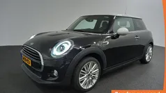 Zwart Gebruikt 2019 Mini Cooper Chili Hatchback | € 15.490 (Eerlijke prijs)