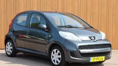 Grijs Gebruikt 2011 Peugeot 107 Hatchback | € 3.940 (Eerlijke prijs)