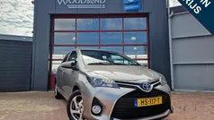 Gebruikt 2015 Toyota Yaris Hybrid Hatchback | € 10.995 (Eerlijke prijs)