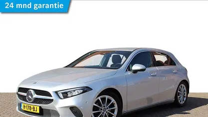 Grijs, metallic lak Gebruikt 2020 Mercedes A180 Progressive Hatchback | € 22.850 (Super prijs)