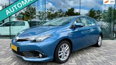 Blauw Gebruikt 2018 Toyota Auris Hybrid Active Hatchback | € 13.740 (Eerlijke prijs)