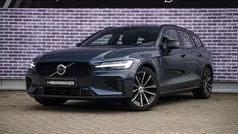 Blauw Gebruikt 2024 Volvo V60 Plus Stationwagen | € 43.899 (Eerlijke prijs)