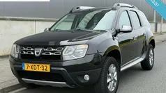 Zwart Gebruikt 2014 Dacia Duster Prestige SUV | € 8.900 (Eerlijke prijs)