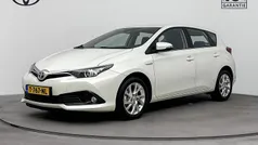 Gebruikt 2018 Toyota Auris Hybrid Limited Hatchback | € 18.395 (Eerlijke prijs)