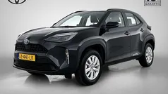 Zwart Gebruikt 2024 Toyota Yaris Cross Active SUV | € 27.450 (Eerlijke prijs)