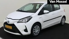 Wit Gebruikt 2018 Toyota Yaris Hybrid Hatchback | € 14.735 (Goede deal)