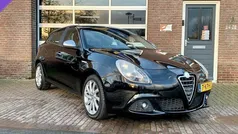 Gebruikt 2013 Alfa Romeo Giulietta Hatchback | € 5.250 (Eerlijke prijs)