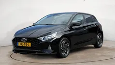 Zwart Gebruikt 2022 Hyundai i20 Comfort Hatchback | € 18.690 (Eerlijke prijs)