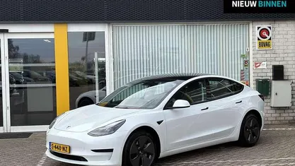 Occasion 2023 Tesla Model 3 Standard Range Sedan | € 28.450 (Eerlijke prijs)