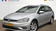 Grijs, metallic lak Gebruikt 2019 VW Golf VII Highline Stationwagen | € 14.945 (Eerlijke prijs)