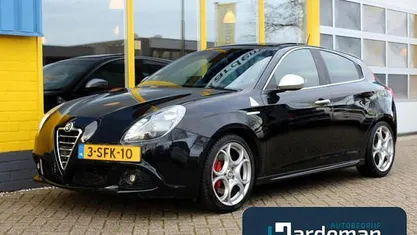 Occasion 2011 Alfa Romeo Giulietta Quadrifoglio Verde Hatchback | € 9.950 (Eerlijke prijs)