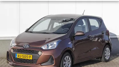 Occasion Hyundai i10 Comfort 2018 Bruin Hatchback