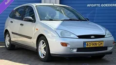Grijs Gebruikt 2001 Ford Focus Collection Hatchback | € 1.650 (Eerlijke prijs)