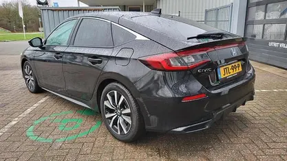Zwart Occasion 2024 Honda Civic Elegance Hatchback | € 36.499 (Eerlijke prijs)