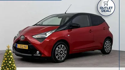 Rood Gebruikt 2021 Toyota Aygo X-clusiv Hatchback | € 15.399 (Eerlijke prijs)