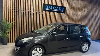 Zwart Occasion 2010 Renault Scénic III Dynamique MPV | € 5.799 (Eerlijke prijs)