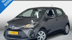 Grijs Gebruikt 2018 Toyota Yaris Hatchback | € 11.950 (Eerlijke prijs)