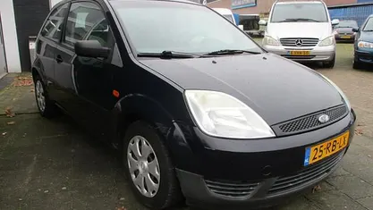 Blauw Gebruikt 2005 Ford Fiesta Style Hatchback | € 1.499 (Eerlijke prijs)