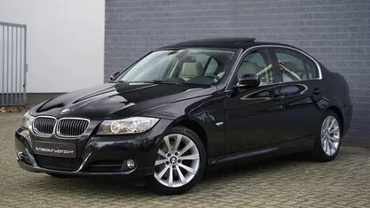 Gebruikt 2011 BMW 330 Luxury Line Sedan | € 14.950 (Goede deal)
