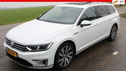 Occasion 2015 VW Passat Highline Stationwagen | € 9.950 (Eerlijke prijs)