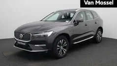 Grijs Gebruikt 2023 Volvo XC60 Core SUV | € 41.900 (Eerlijke prijs)