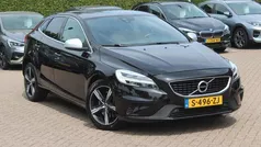 Gebruikt 2018 Volvo V40 R-Design Stationwagen | € 17.550 (Eerlijke prijs)