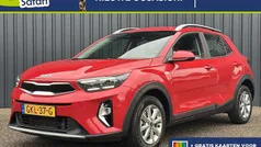 Rood Gebruikt 2024 Kia Stonic SUV | € 24.185 (Eerlijke prijs)